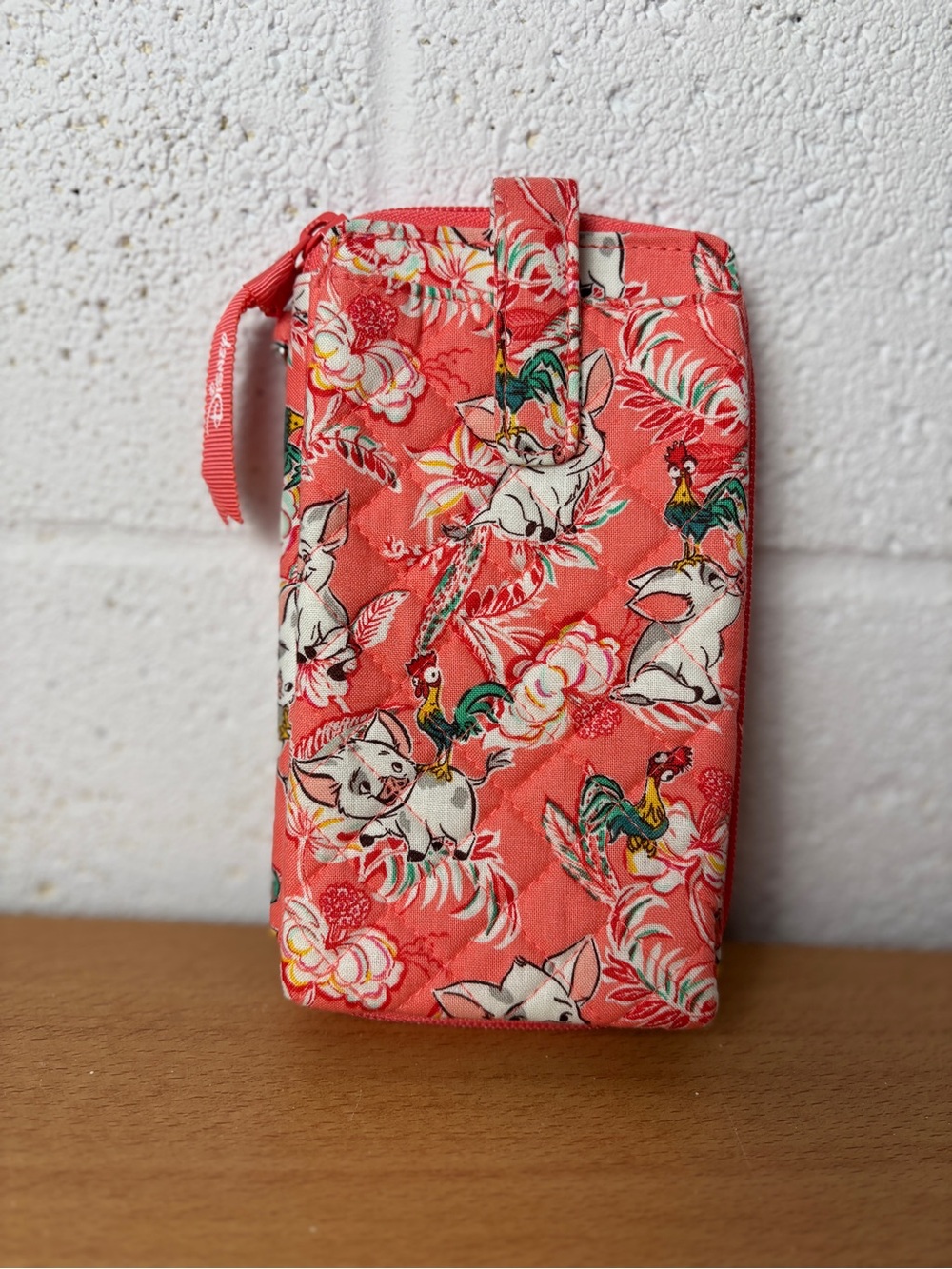 Vera Bradley Disney Moana Pua & Hei Hei Quilted Coral Floral Zip Phone Wallet